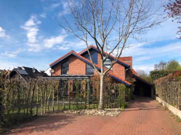 Haus for sale in Heger Holz - Parkplatz