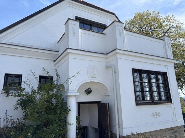 Schönes Arkaden Landhaus in ruhiger Zentrumslage