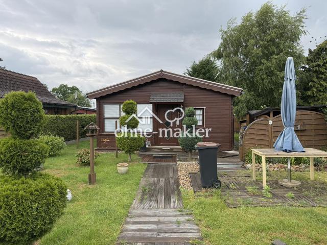 schönes Blockbohlenhaus am Stedener See