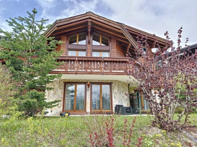 Schönes Chalet in der Nähe des Zentrums des Ferienortes Anzère