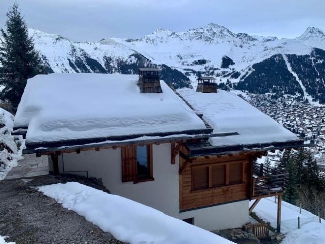 SCHÖNES CHALET IN MITTE NIRGENDS AUSSICHT UNERREICHLICH RUHIG