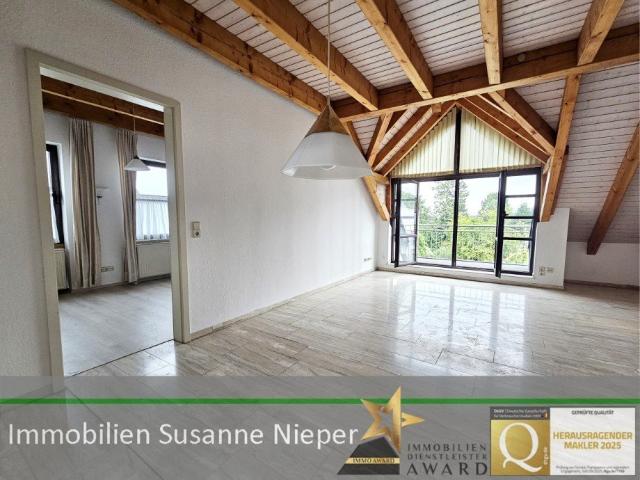 Renoviert und lichthell mit XXL Balkon. Wuppertal Vohwinkel KB40WE31 7.OGliHi