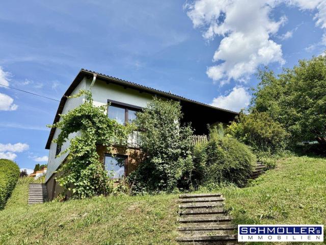 Schönes Einfamilienhaus Bungalowbauweise, in grüner Ruhelage am Stadtrand von Grieskirchen Unverbaubare Hanglage mit Blick bis in die Alpen