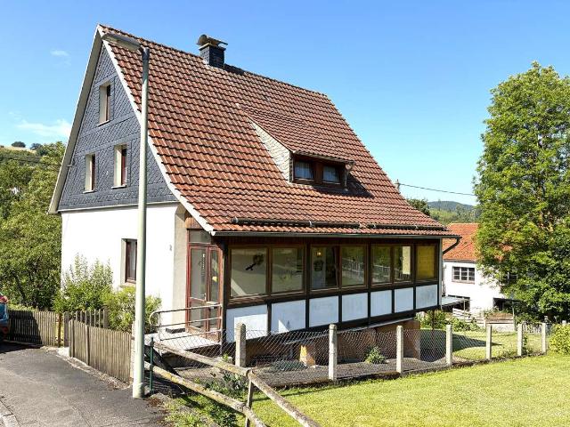 Schönes Einfamilienhaus mit Potenzial in Marsberg Beringhausen