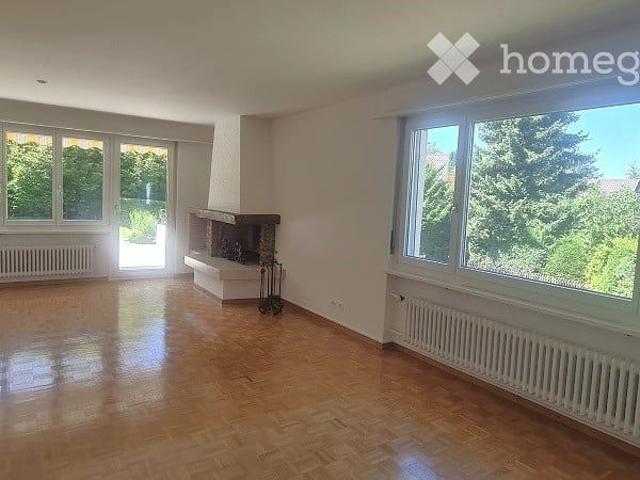 Schönes freistehendes Einfamilienhaus / Beautiful detached house
