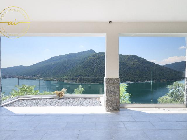 SCHÖNES FREISTEHENDES HAUS MIT SEEBLICK IN ROVIO