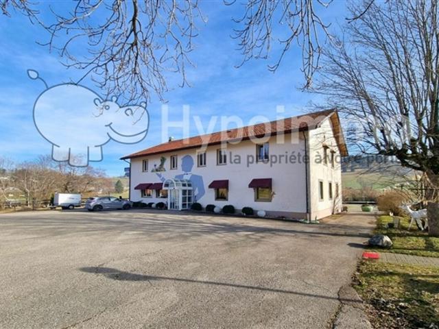 Schöne Liegenschaft mit renommiertem Restaurant und 9 Zimmer Wohnung mitten in der Natur