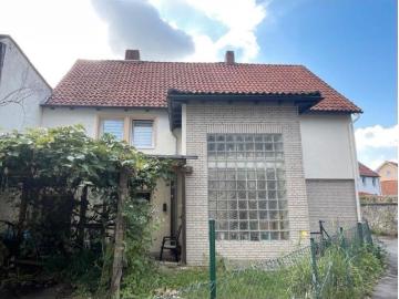 Schönes gemütliches Zweifamilienhaus mit Gewerbefläche zum Verkau