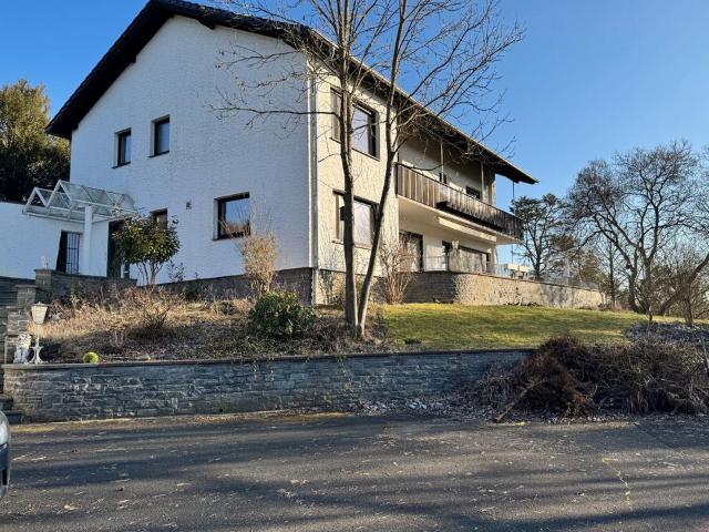 schönes, gepflegtes Einfamilienhaus Villa in Weilburg