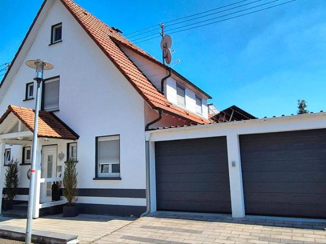 Schönes, gepflegtes und modernes Einfamilienhaus in ruhiger Lage