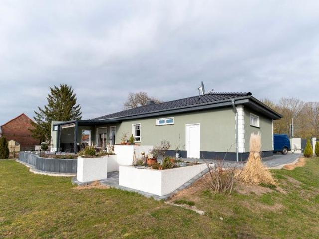 Schönes Haus mit vier Zimmern in Havelland Kreis, Nauen