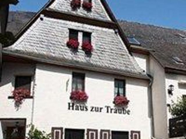 Schönes Haus mit 3 Ferienwohnungen PROVISIONSFREI zu verkaufen