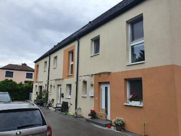 Schönes, helles und ruhiges Reihenhaus mit 4 Zimmern und kleinem Garten