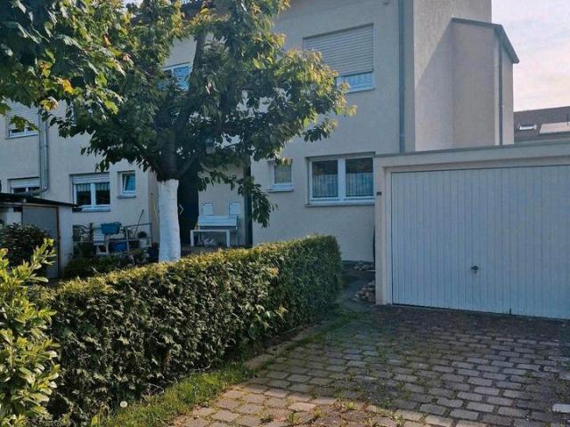 Schönes Reiheneckhaus in toller Lage ohne Provision