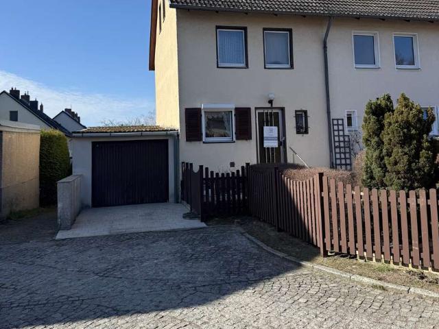 Schönes Reihenendhaus
