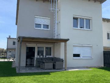 Haus zur Miete in 7111 - Garten, Heizung