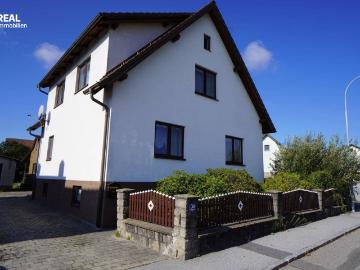 Schönes Einfamilienhaus mit Garten, Garage, großem Schuppen & aktueller Sanierung der Kellerinnenräume