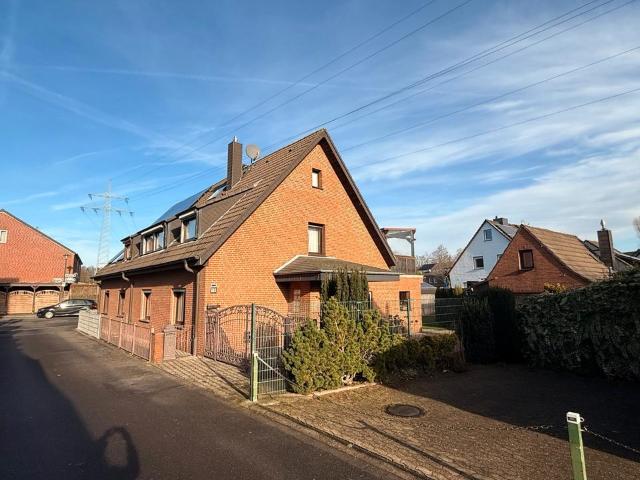 Schönes sehr gepflegtes Haus
