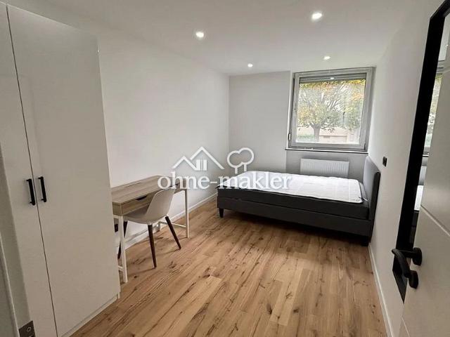 Schönes und Großes WG Zimmer in Nürnberg