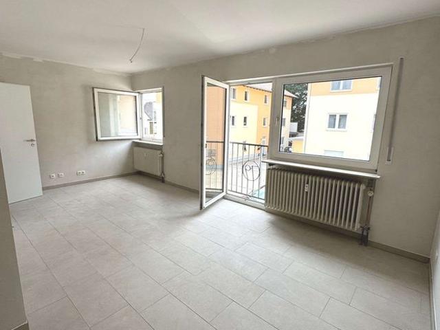 Schönes und renoviertes 1 Zimmer Apartment mit französischem Balkon!