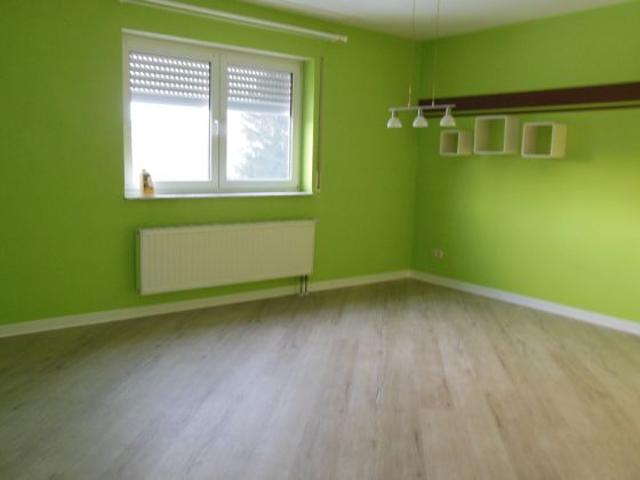 SCHÖNES WOHNEN,Attr.Apartment mit Balkon, EBK, Abst.ka Ke.+PKW Stpl. in Gera Leumnitz zu verkaufen