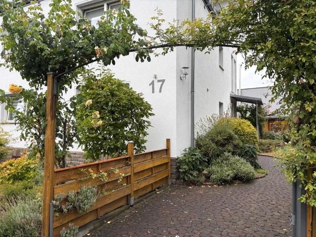 Schönes Wohnen mit Garten am Rhein Provisionsfrei