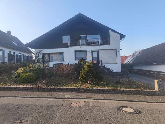 schönes Zweifamilienhaus Queidersbach