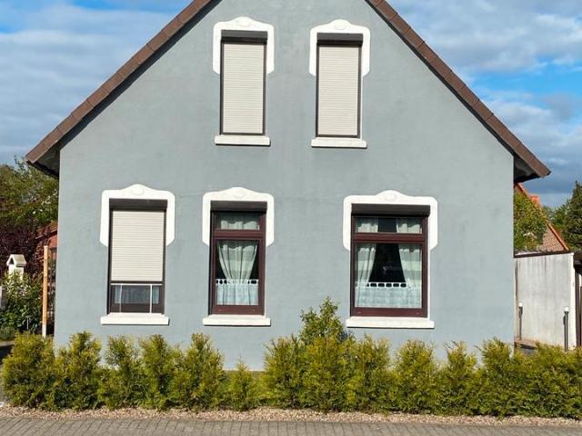 Schönes 1 2 Familienhaus in gefragter Lage von Varel Langendamm