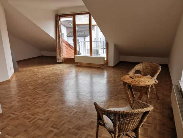 Schönes 1 Zimmer Appartement in 63075 Offenbach Bürgel, ruhige Wohnlage Nähe Entensee