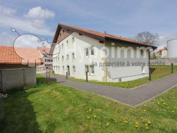 Schönes 4.5 Zimmer Apartment mit privatem Garten