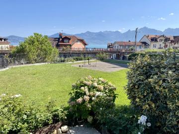 Schönes 4 Zimmer Apartment komplett renoviert? Möglichkeit, ein unabhängiges Studio zu schaffen