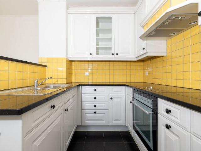 Schönes 4 Zimmer Reiheneinfamilienhaus in Basel