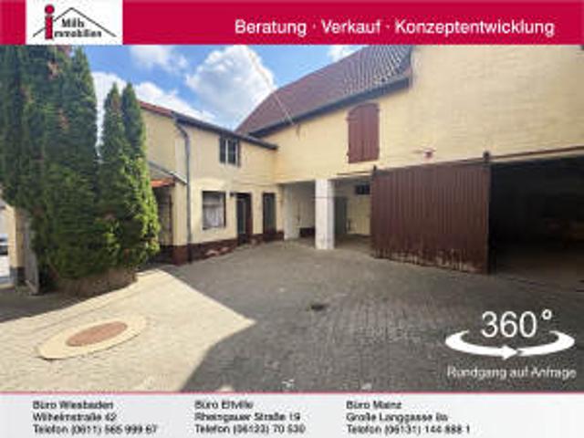 Schornsheim: Charmantes Einfamilienhaus mit Scheunen und großem Innenhof