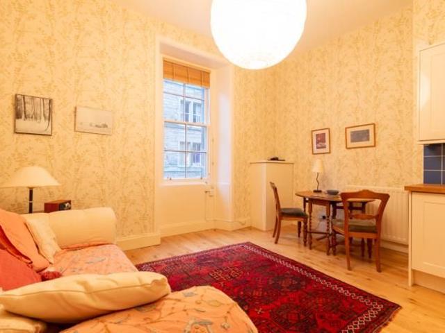 Sciennes House Place, Edinburgh EH9, 2 bed flat to rent, £1,525 pcm | PrimeLocation