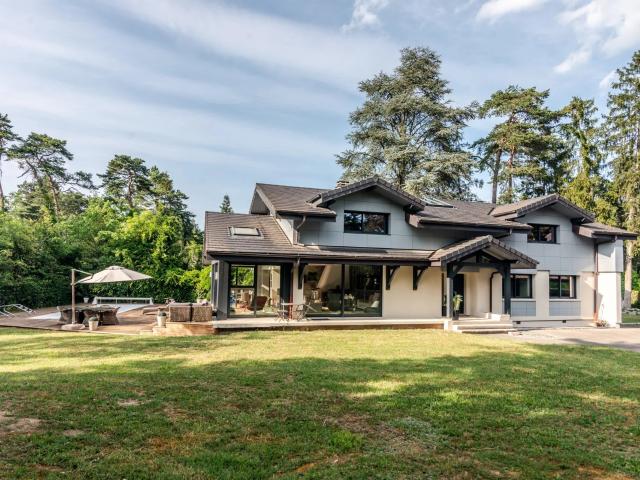 Sciez Sur Léman Domaine de Coudrée Villa de 300 m² Par. 274m² Sciez