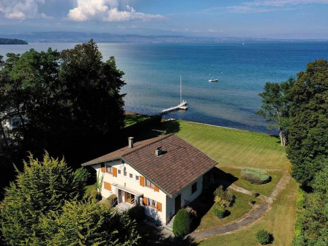 Sciez Sur Léman Propriété Pieds dans l'eau Parc de 2 488. 180m² Sciez
