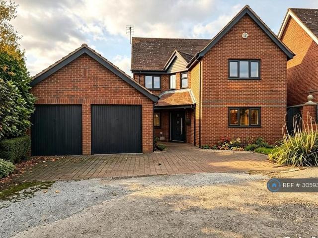 Scriven Court, Milton Keynes, MK15 4 bed detached house to rent £2,250 pcm £519 pw