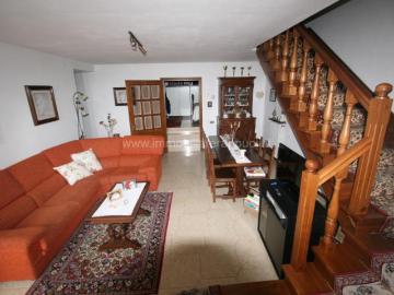 Scrofiano vendesi appartamento di mq 257 con vista panoramic. 257m² Scrofiano