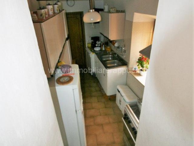 Scrofiano vendesi appartamento di mq 257 con vista panoramic. 257m² Scrofiano