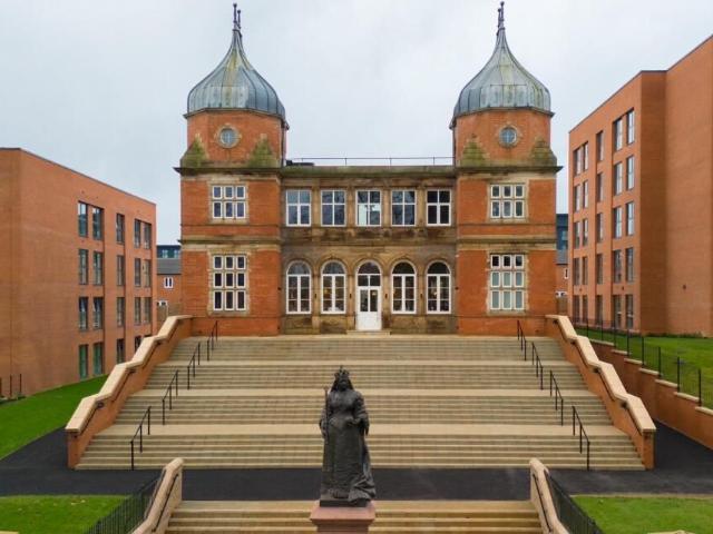 Scutari Close, Derby DE1, 2 bed flat to rent, £1,150 pcm | PrimeLocation