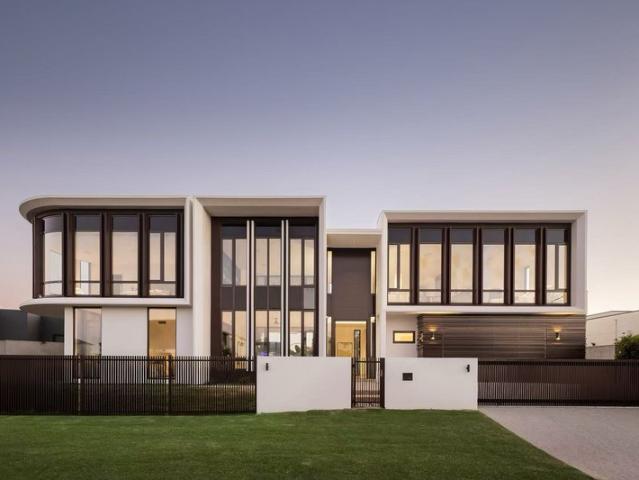 Sculptural Architecture Meets Gated Estate Prestige