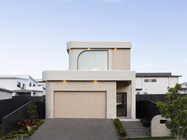 SCULPTED STYLE, EXCEPTIONAL FINISHES