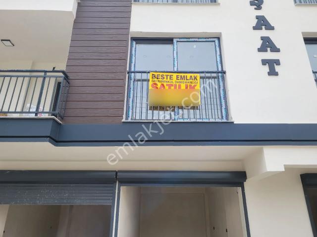 Özel Otoparklı 3+1 Daire Alttan Isıtmalı Doğalgazlı
