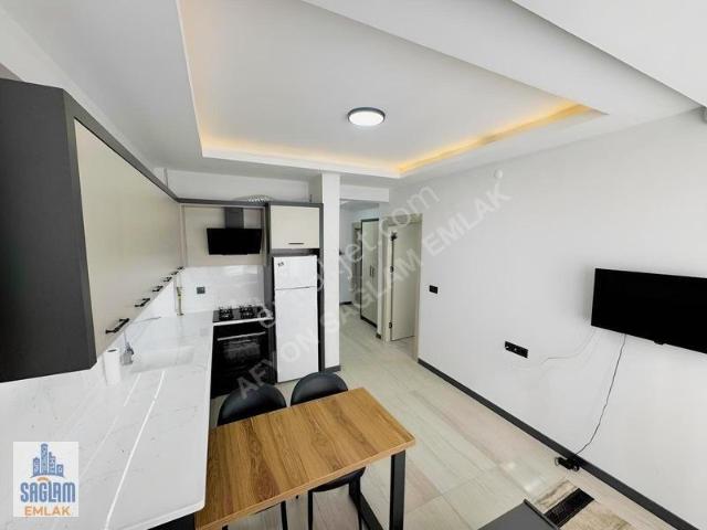 Sağlam Emlaktan Selçuklu Hastane Arkası Kiralık Eşyalı 1+1 Daire