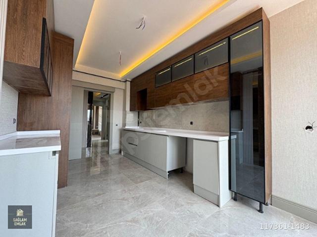 SAĞLAM EMLAKTAN YÜKSEK KATLI BİNADA FULL MOBİLYALI SATILIK 3+1 TERAS BALKONLU DAİRE