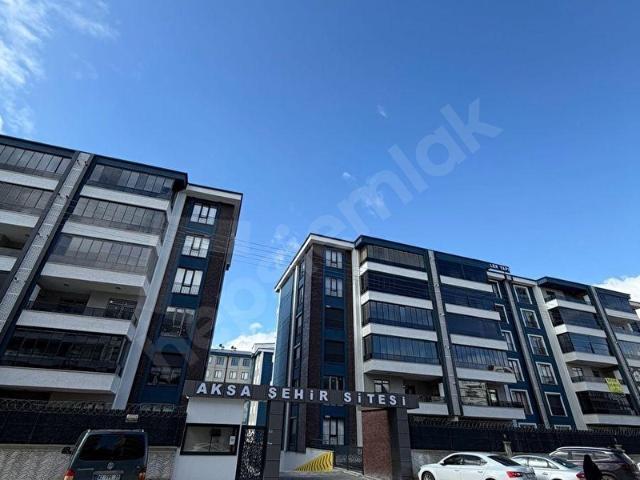 SAÇLI KASAP CADDESİNde SATILIK 4+1 ARAKAT DAİRE