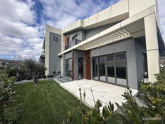 SAM Zekeriyaköy Sıfır Sitede, Kat Mülkiyetli 5+1 Akıllı Villa