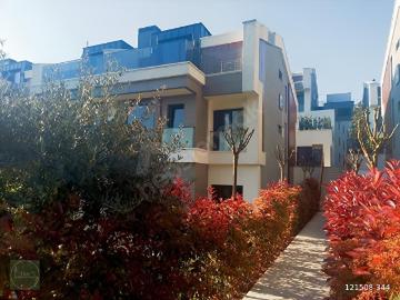 SAM Zekeriyaköy Site'de Sıfır 4+1 Modern Villa
