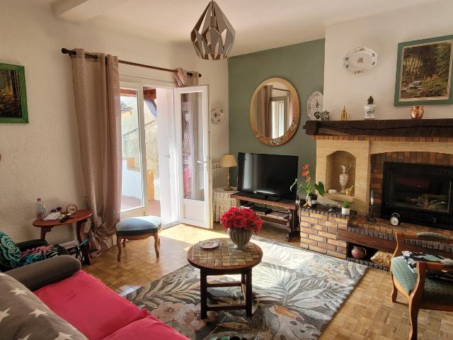 SAMADET Maison de village avec jardin et cave