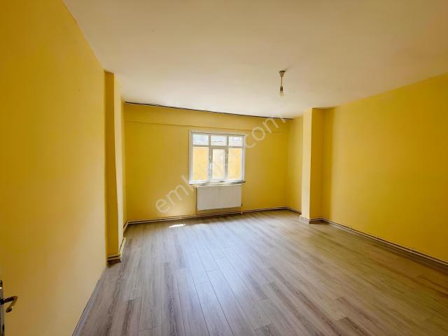 Samandıra Da 3+1 120 M2 Kiralık Arakat Daire
